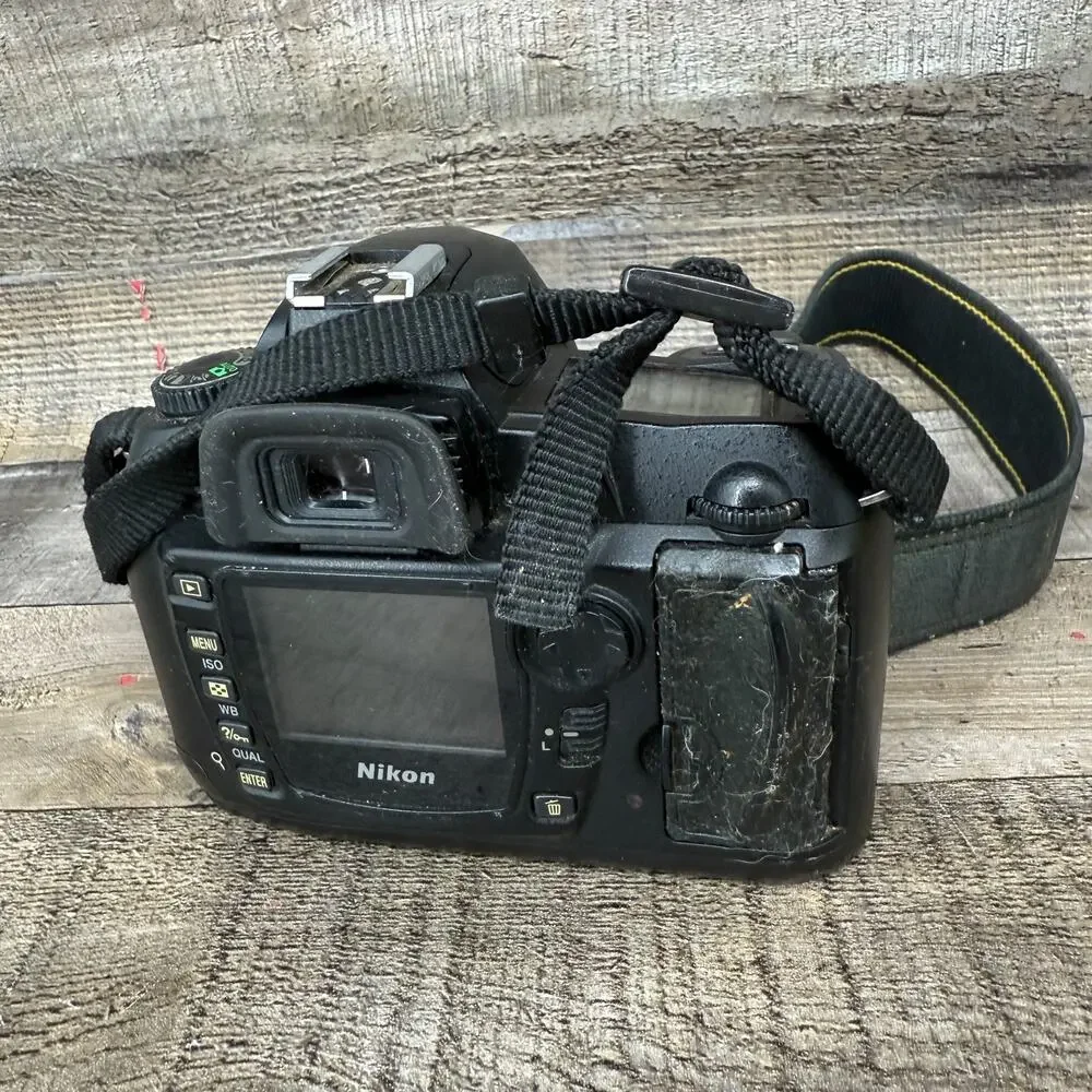 Nikon D70S Digital SLR Camera Body Only As Is